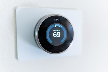 Advantages of programmable thermostats