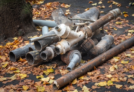 Why cast iron sewer pipes fail from the inside out and how de scaling saves them