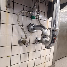 Deli-Sink-Plumbing-Repair-Mixing-Valve-Replacement 3